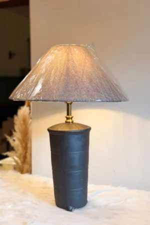 GRAPHITE – Black Table Lamp with Grey Shade